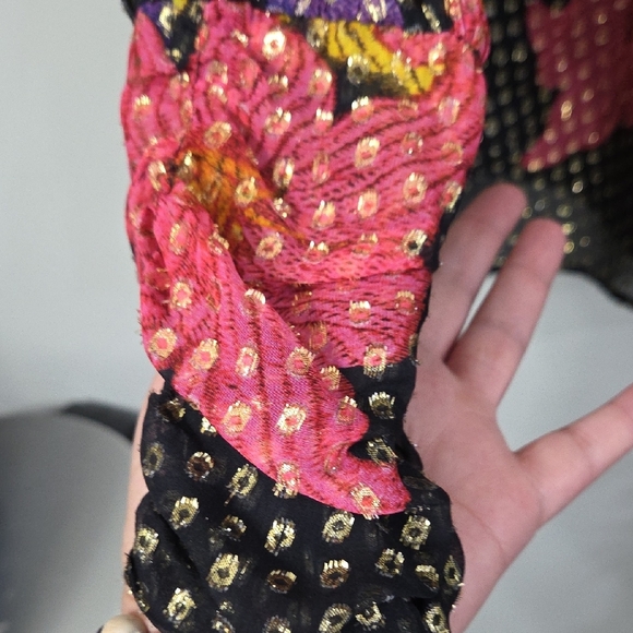 Dodo Bar Or Black Floral Sequin Blouse - Picture 3 of 9